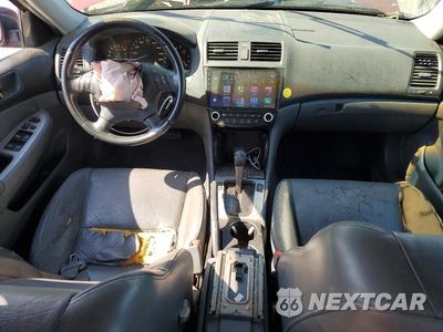 Zdjęcie 8 z 12 samochodu: 2006 HONDA ACCORD EX VIN:1HGCM56806A068475 - miniatura