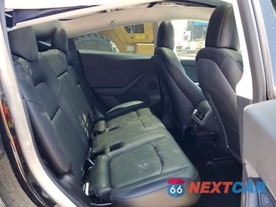 Zdjęcie 10 z 13 samochodu: 2022 TESLA MODEL Y VIN:7SAYGDEE2NF445815 - miniatura