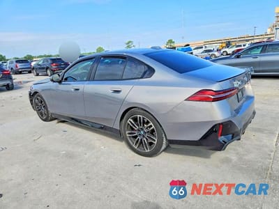 Drugie zdjęcie samochodu z przodu: 2024 BMW 530 I VIN:WBA43FJ01RCR14261 - miniatura