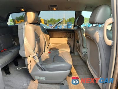 Zdjęcie 11 z 13 samochodu: 2005 TOYOTA SIENNA XLE 7 PASSENGER VIN:5TDZA22C25S342674 - miniatura