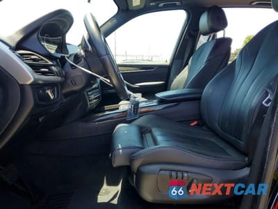 Zdjęcie 7 z 12 samochodu: 2018 BMW X5 SDRIVE35I VIN:5UXKR2C57J0Z20015 - miniatura