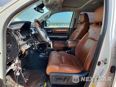 Zdjęcie 7 z 13 samochodu: 2020 TOYOTA TUNDRA 1794 EDITION VIN:5TFAY5F17LX907317 - miniatura