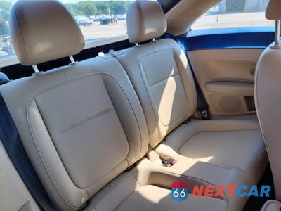 Zdjęcie 10 z 13 samochodu: 2019 VOLKSWAGEN BEETLE SE VIN:3VWJD7AT2KM717653 - miniatura