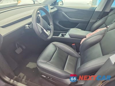 Zdjęcie 7 z 13 samochodu: 2026 TESLA MODEL Y VIN:7SAYGDEE2TA409598 - miniatura