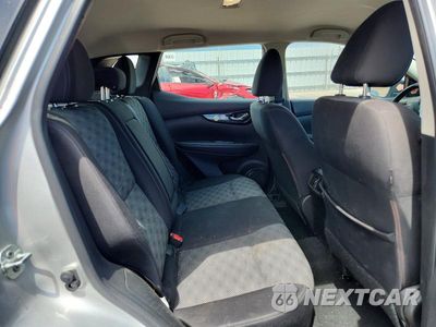 Zdjęcie 11 z 14 samochodu: 2017 NISSAN ROGUE SPORT SV VIN:JN1BJ1CR0HW140177 - miniatura