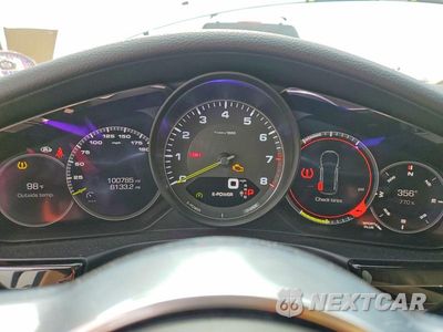 Zdjęcie 9 z 12 samochodu: 2019 PORSCHE PANAMERA 4 E-HYBRID VIN:WP0AE2A77KL125513 - miniatura