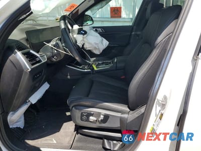 Zdjęcie 7 z 13 samochodu: 2025 BMW X5 XDRIVE50E VIN:5UX43EU07S9X70631 - miniatura