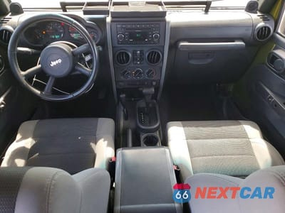 Zdjęcie 8 z 14 samochodu: 2007 JEEP WRANGLER X VIN:1J4GA39167L190219 - miniatura