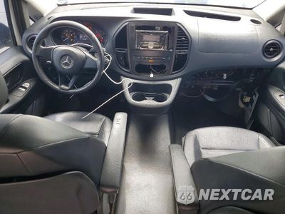 Zdjęcie 8 z 13 samochodu: 2016 MERCEDES-BENZ METRIS VIN:WD4PG2EE3G3113255 - miniatura