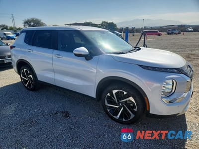 Czwarte zdjęcie samochodu z boku: 2024 MITSUBISHI OUTLANDER SE VIN:JA4J3VA85RZ088060 - miniatura