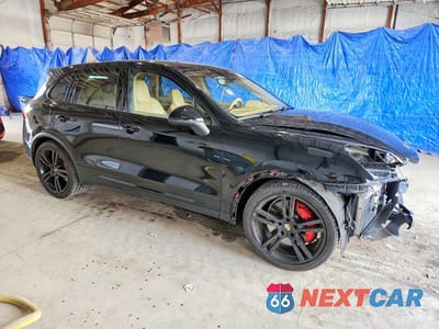 Czwarte zdjęcie samochodu z boku: 2013 PORSCHE CAYENNE TURBO VIN:WP1AC2A22DLA92514 - miniatura