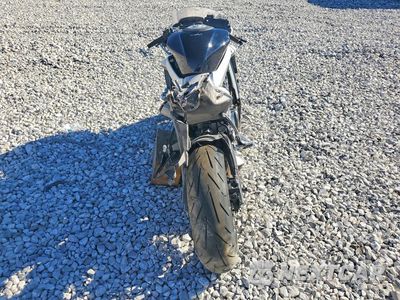 Czwarte zdjęcie samochodu z boku: 2026 CF MOTO 675SS VIN:LCEPEVLP4T6000770 - miniatura