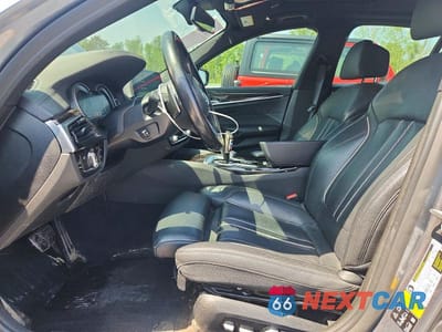 Zdjęcie 7 z 13 samochodu: 2018 BMW 530 XI VIN:WBAJA7C5XJWA74543 - miniatura