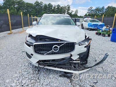 Piąte zdjęcie samochodu w środku: 2020 VOLVO XC60 T5 MOMENTUM VIN:YV4102DK3L1602205 - miniatura