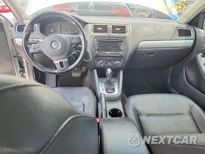 Zdjęcie 8 z 12 samochodu: 2013 VOLKSWAGEN JETTA SE VIN:3VWDP7AJ3DM367150 - miniatura