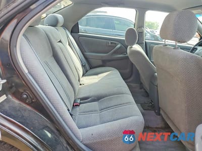 Zdjęcie 10 z 13 samochodu: 2001 TOYOTA CAMRY LE VIN:4T1BG22K01U099312 - miniatura