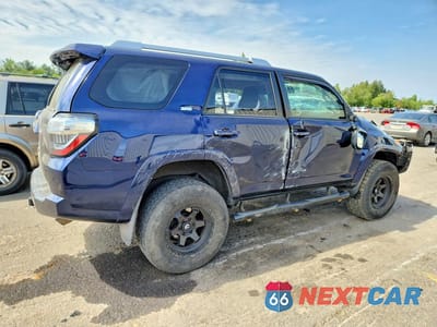 Trzecie zdjęcie samochodu z tyłu: 2018 TOYOTA 4RUNNER SR5 VIN:JTEBU5JR3J5604195 - miniatura