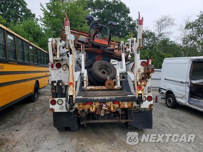 Zdjęcie 6 z 13 samochodu: 2009 GMC C8500 UTILITY / SERVICE TRUCK VIN:1GDP8C1B09F411039 - miniatura