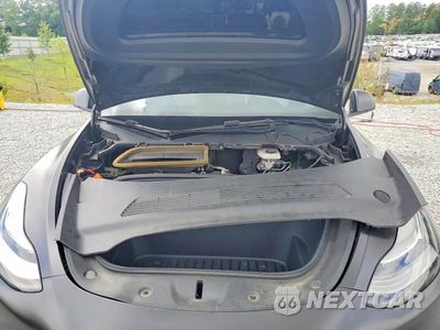 Zdjęcie 12 z 13 samochodu: 2021 TESLA MODEL Y VIN:5YJYGDEEXMF125055 - miniatura