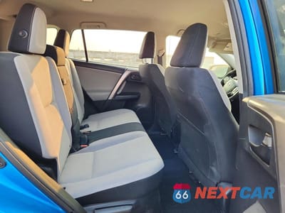 Zdjęcie 10 z 12 samochodu: 2018 TOYOTA RAV4 HYBRID LE VIN:JTMRJREV5JD238837 - miniatura