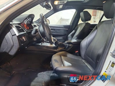 Zdjęcie 7 z 12 samochodu: 2018 BMW 330 XI VIN:WBA8D9C51JA616575 - miniatura