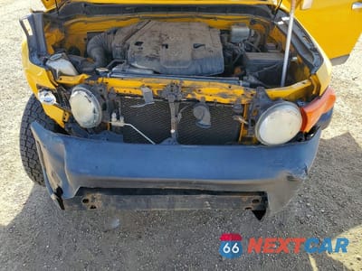 Zdjęcie 11 z 12 samochodu: 2007 TOYOTA FJ CRUISER VIN:JTEBU11F270069753 - miniatura