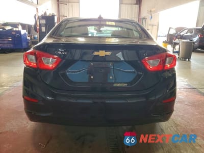 Zdjęcie 6 z 12 samochodu: 2018 CHEVROLET CRUZE LT VIN:1G1BE5SM2J7169302 - miniatura