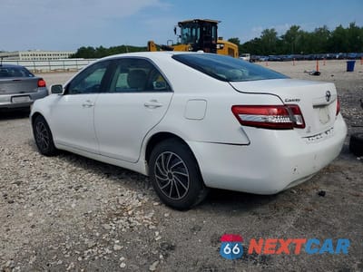 Drugie zdjęcie samochodu z przodu: 2010 TOYOTA CAMRY LE VIN:4T4BF3EK2AR080884 - miniatura