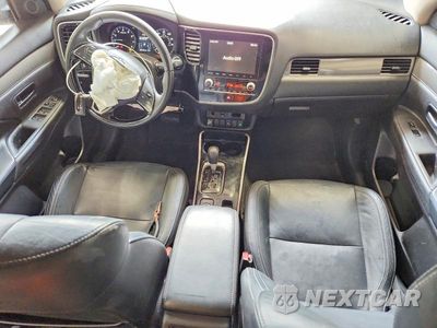 Zdjęcie 8 z 13 samochodu: 2020 MITSUBISHI OUTLANDER SE VIN:JA4AZ3A39LJ000916 - miniatura
