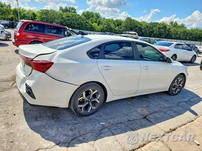 Piąte zdjęcie samochodu w środku: 2021 KIA FORTE LXS VIN:3KPF24AD3ME267188 - miniatura