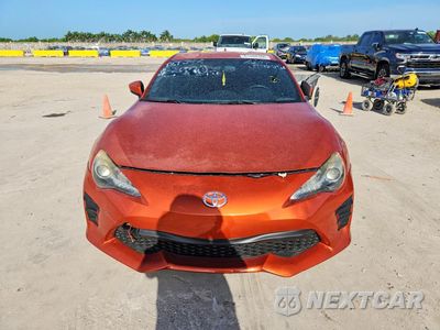 Piąte zdjęcie samochodu w środku: 2017 TOYOTA 86 BASE VIN:JF1ZNAA19H8705467 - miniatura