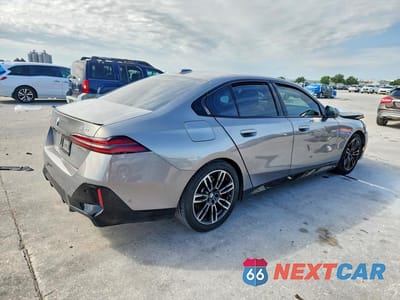 Trzecie zdjęcie samochodu z tyłu: 2024 BMW 530 I VIN:WBA43FJ01RCR14261 - miniatura
