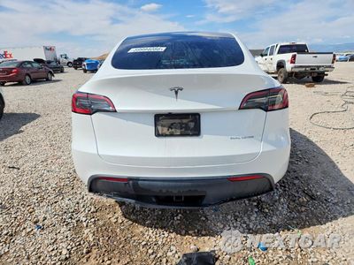 Zdjęcie 6 z 13 samochodu: 2023 TESLA MODEL Y VIN:7SAYGDEE1PF605427 - miniatura