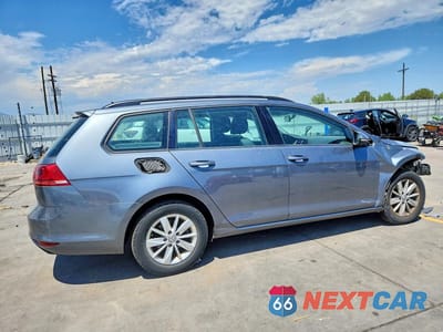 Trzecie zdjęcie samochodu z tyłu: 2016 VOLKSWAGEN GOLF SPORTWAGEN S VIN:3VWC17AU7GM505364 - miniatura