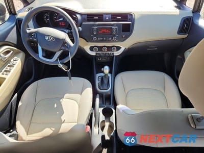 Zdjęcie 8 z 12 samochodu: 2015 KIA RIO LX VIN:KNADM4A30F6443158 - miniatura