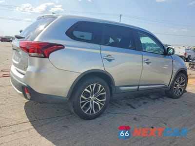 Trzecie zdjęcie samochodu z tyłu: 2018 MITSUBISHI OUTLANDER SE VIN:JA4AD3A34JZ023064 - miniatura