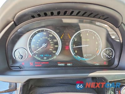 Zdjęcie 9 z 13 samochodu: 2014 BMW X5 XDRIVE50I VIN:5UXKR6C51E0C02248 - miniatura