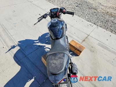 Zdjęcie 6 z 9 samochodu: 2022 SUZUKI SV650 VIN:JS1VP55A2N7100125 - miniatura