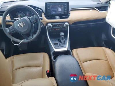 Zdjęcie 8 z 12 samochodu: 2021 TOYOTA RAV4 XLE VIN:2T3W1RFV1MC153830 - miniatura