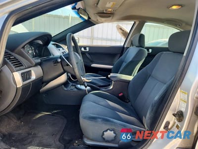 Zdjęcie 7 z 12 samochodu: 2006 MITSUBISHI GALANT ES MEDIUM VIN:4A3AB36F26E011781 - miniatura