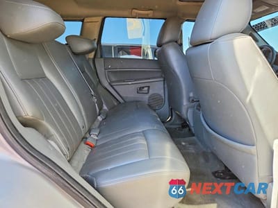 Zdjęcie 11 z 13 samochodu: 2007 JEEP GRAND CHEROKEE LAREDO VIN:1J8HR48N47C588258 - miniatura
