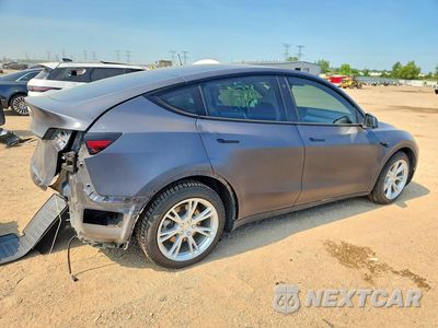 Trzecie zdjęcie samochodu z tyłu: 2021 TESLA MODEL Y VIN:5YJYGAEE0MF228239 - miniatura