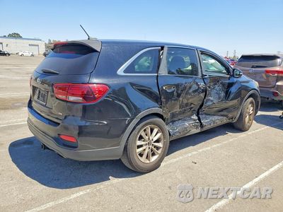 Trzecie zdjęcie samochodu z tyłu: 2019 KIA SORENTO L VIN:5XYPG4A37KG494297 - miniatura