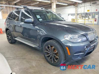 Czwarte zdjęcie samochodu z boku: 2012 BMW X5 XDRIVE35D VIN:5UXZW0C57CL670885 - miniatura