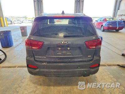 Zdjęcie 6 z 13 samochodu: 2019 KIA SORENTO LX VIN:5XYPG4A37KG557012 - miniatura