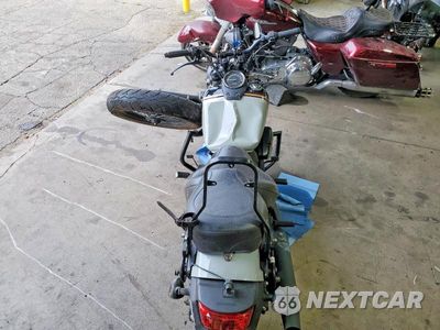 Zdjęcie 6 z 8 samochodu: 2024 HONDA VT750 C2B VIN:JH2RC53E2RK000254 - miniatura