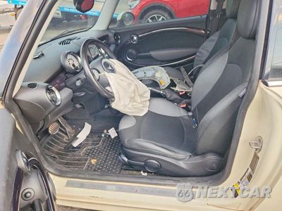 Zdjęcie 7 z 14 samochodu: 2009 MINI COOPER S VIN:WMWMF73509TW83455 - miniatura
