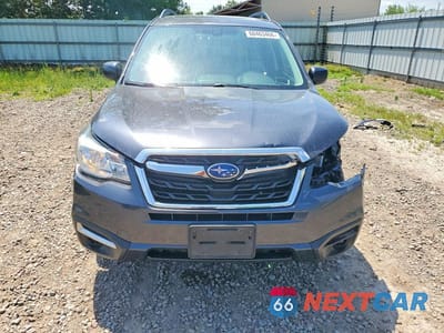 Piąte zdjęcie samochodu w środku: 2018 SUBARU FORESTER 2.5I PREMIUM VIN:JF2SJAEC0JH547837 - miniatura