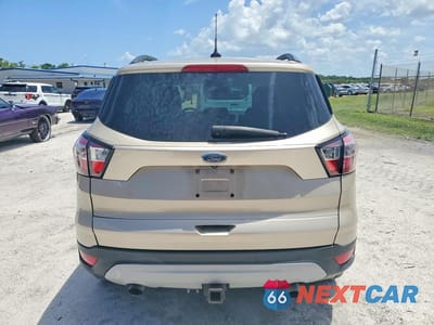 Zdjęcie 6 z 13 samochodu: 2018 FORD ESCAPE SE VIN:1FMCU0GD0JUC67431 - miniatura