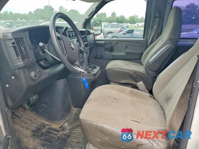 Zdjęcie 7 z 13 samochodu: 2008 CHEVROLET EXPRESS 2500 DELIVERY VAN VIN:1GCGG25C681147874 - miniatura